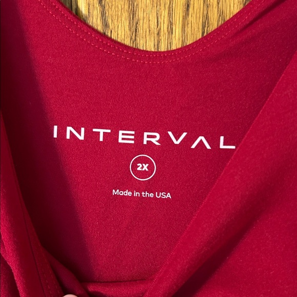 Red Sleeveless Crop Bra Top - Picture 2 of 5